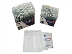 消毒包裝紗布片（piàn）Gauze swab in sterilized bag.png